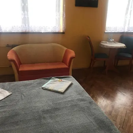 Ukazika Θέρετρο