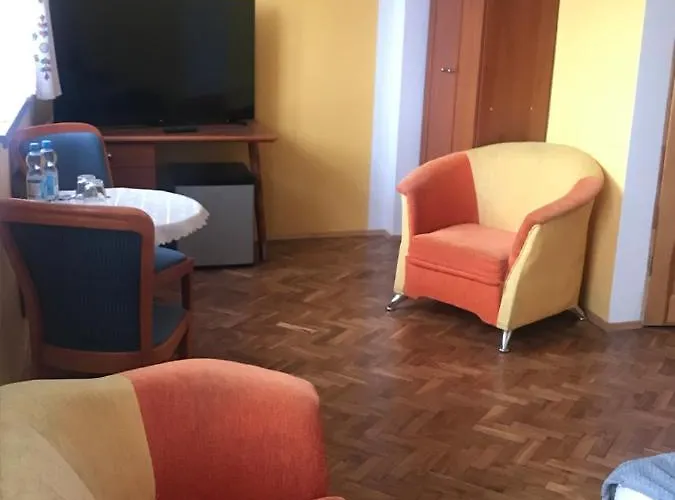 Ukazika Ośrodek wypoczynkowy *