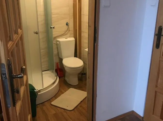 Ukazika Ośrodek wypoczynkowy *