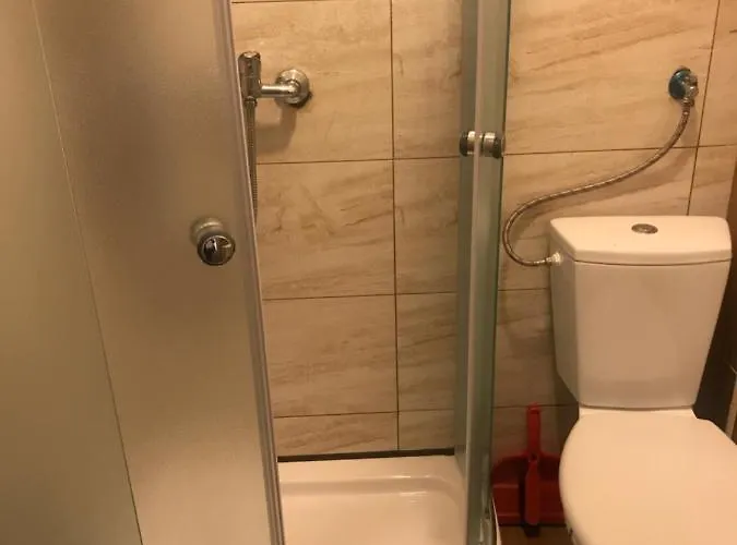 Ukazika Ośrodek wypoczynkowy *