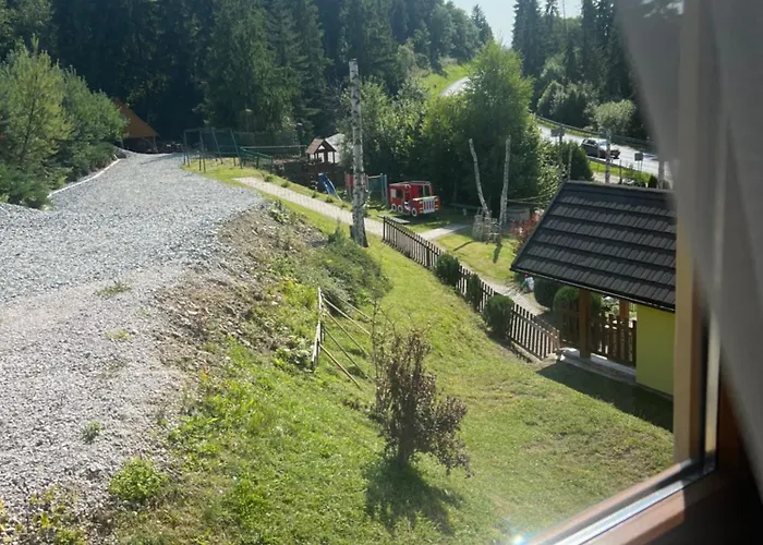 Ukazika Ośrodek wypoczynkowy *